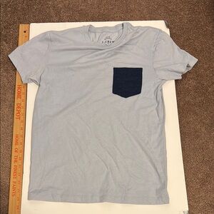 J. Crew Men's Light Blue T-Shirt with Navy Pocket